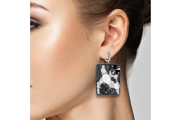 Бижутерные серьги Микс черно-белый