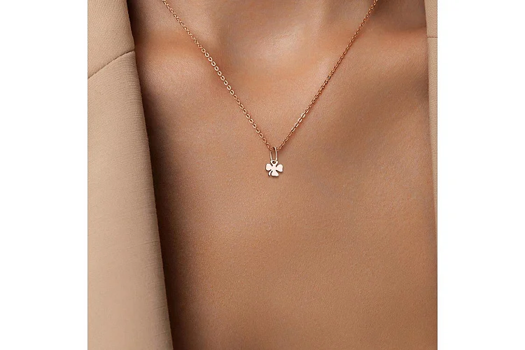 Подвеска Клевер из красного золота без вставок