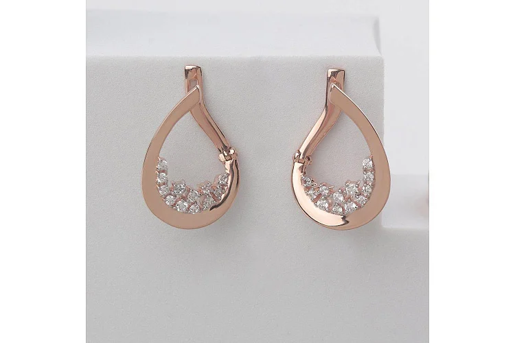 Серьги из красного золота с 24 фианитами
