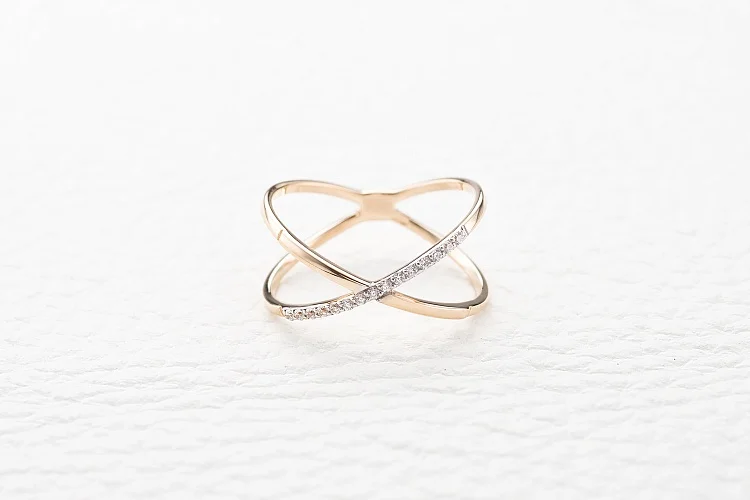 Кольцо Дорожка из красного золота с 15 фианитами