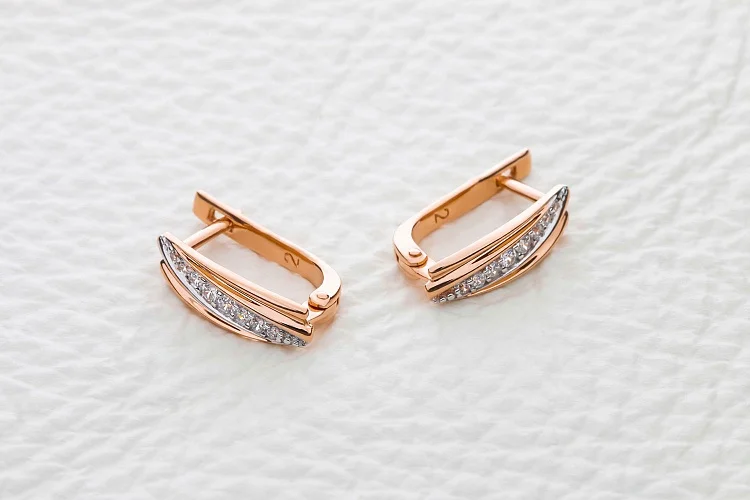 Серьги Дорожки из красного золота с 16 фианитами