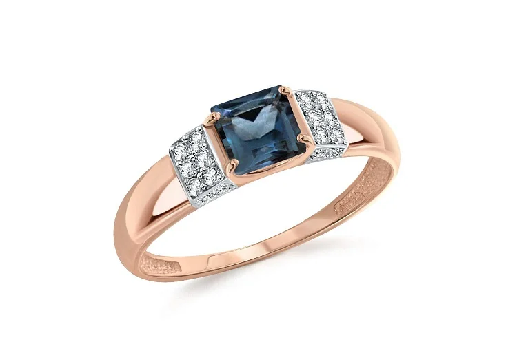 Кольцо из красного золота с топазом лондон и 20 фианитами