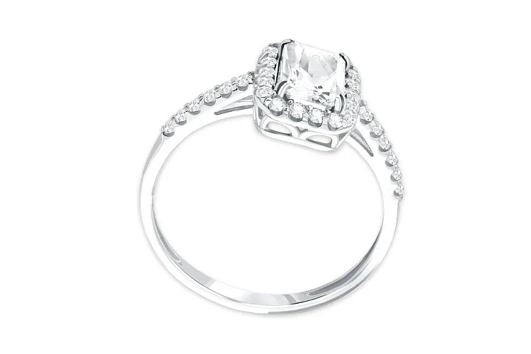 Кольцо из белого золота с горным хрусталём и 30 фианитами