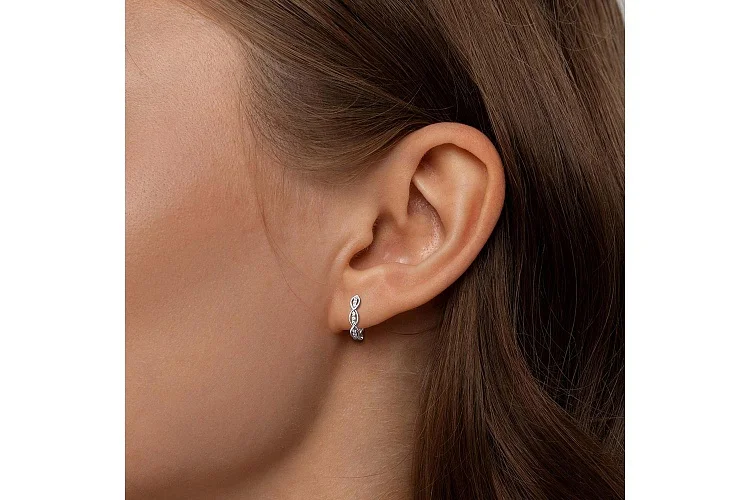 Серьги из белого золота с 18 фианитами
