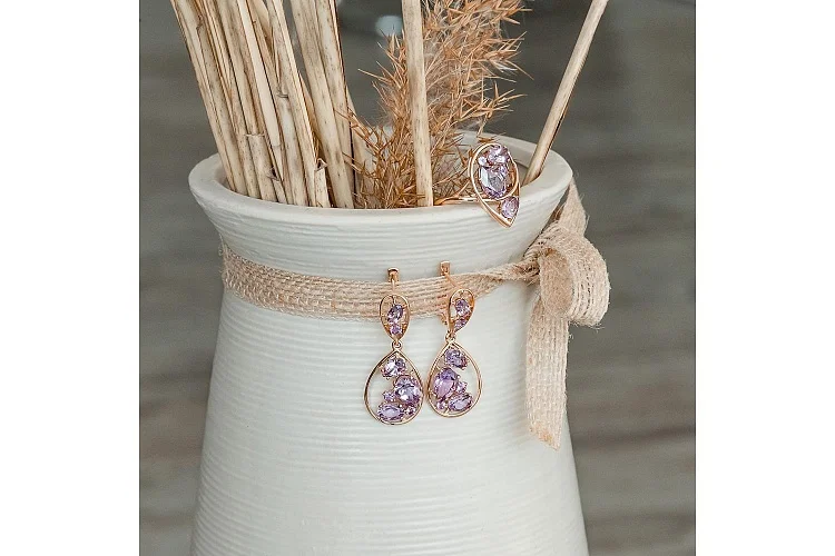 Кольцо из красного золота с 5 аметистами