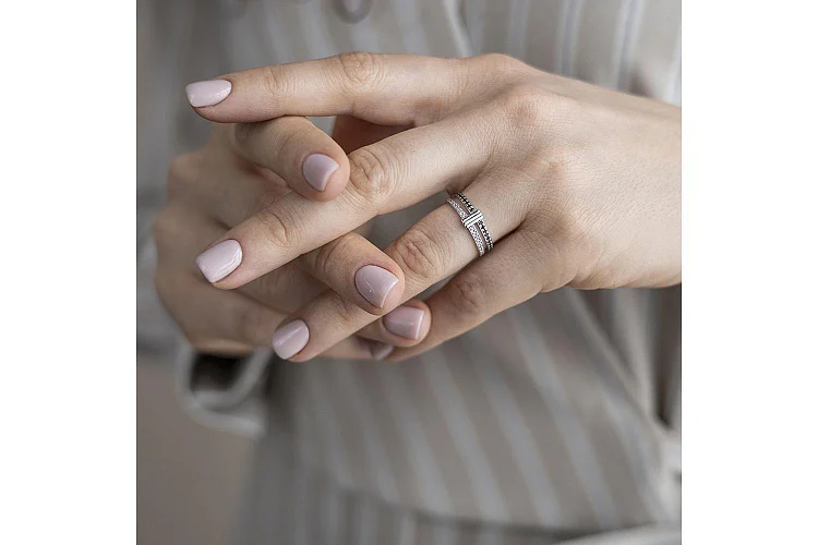 Кольцо Дорожка из белого золота с 84 фианитами