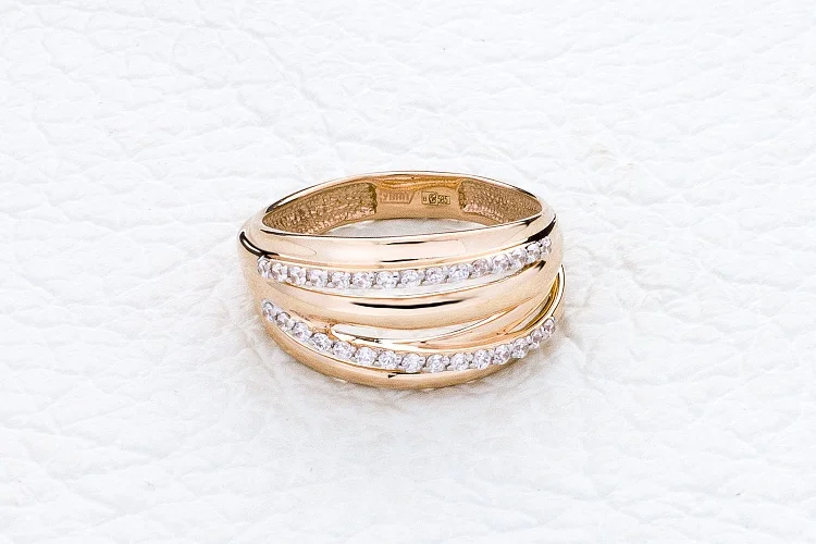 Кольцо Дорожка из красного золота с 56 фианитами