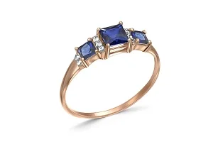 Кольцо из красного золота с 3 корундами и 10 бриллиантами