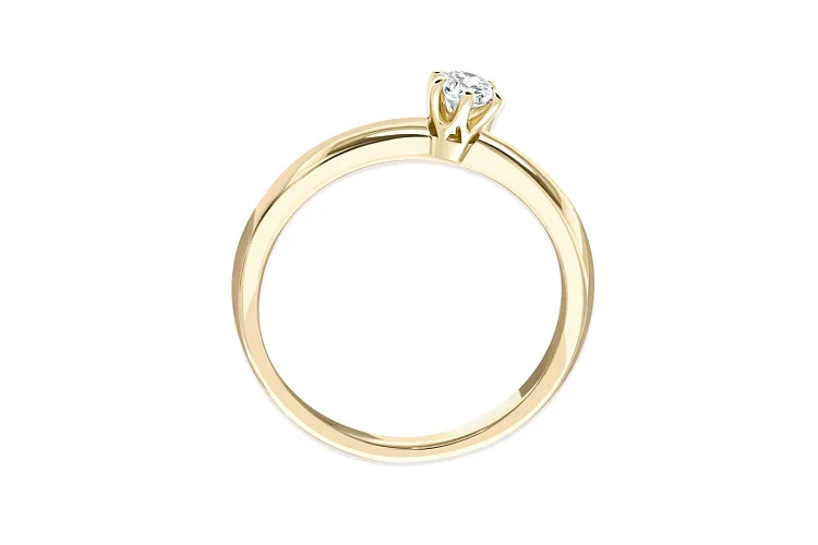 Кольцо из жёлтого золота с муассанитом