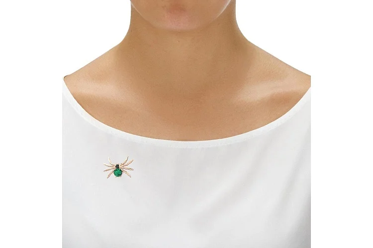 Брошь Паук из красного золота с изумрудом и 10 фианитами