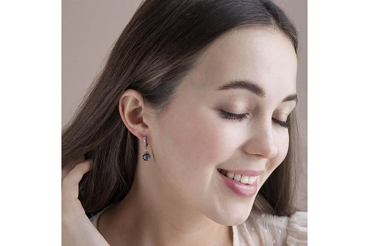 Серьги из белого золота с 2 александритами