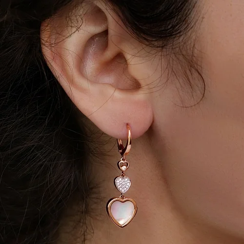 Серьги Сердца из красного золота с перламутром и 38 фианитами