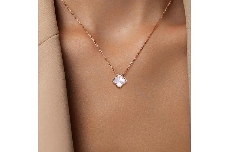 Колье Клевер из красного золота с перламутром