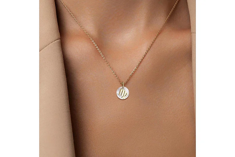 Подвеска Дева из жёлтого золота с перламутром