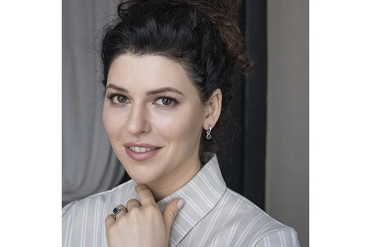 Серьги-трансформеры из белого золота с 2 топазами лондон