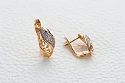 Серьги из красного золота с 38 фианитами