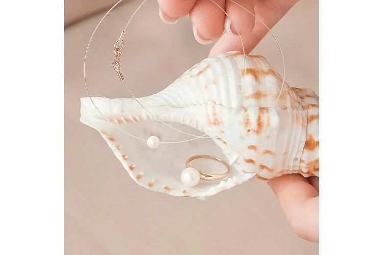 Кольцо из красного золота с жемчугом