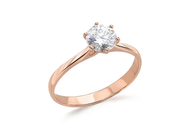 Кольцо из красного золота с муассанитом