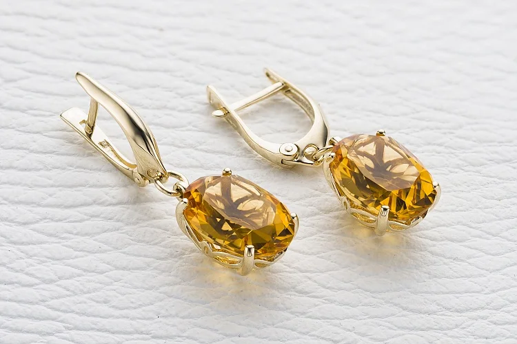 Серьги из жёлтого золота с 2 цитринами