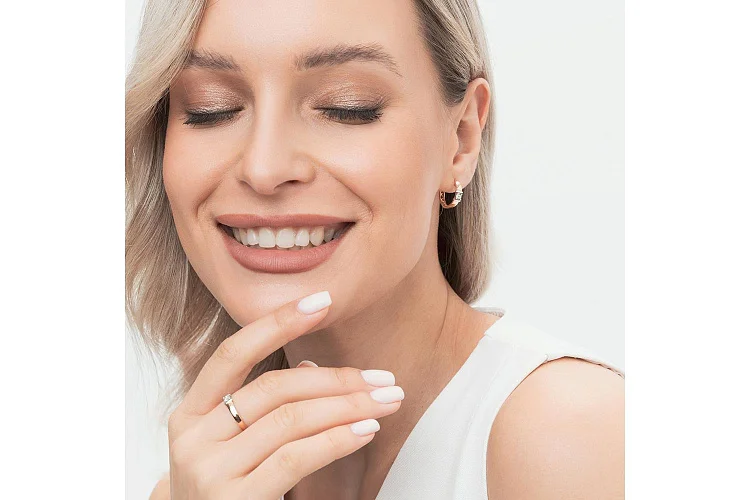 Серьги из красного золота с 2 бриллиантами