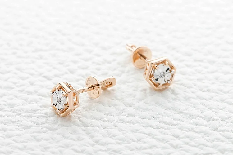 Серьги-пусеты из красного золота с 2 бриллиантами