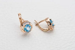Серьги Круги из красного золота с 2 топазами swiss и 20 фианитами