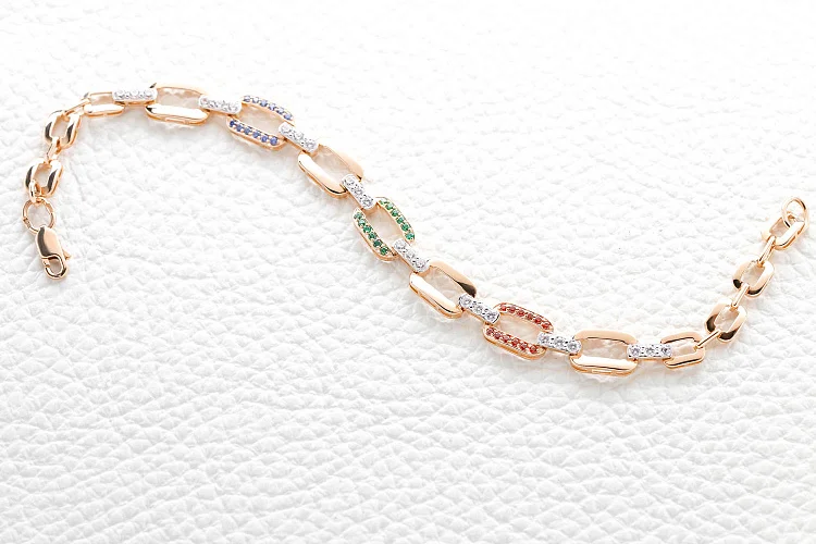 Браслет из красного золота с 60 фианитами