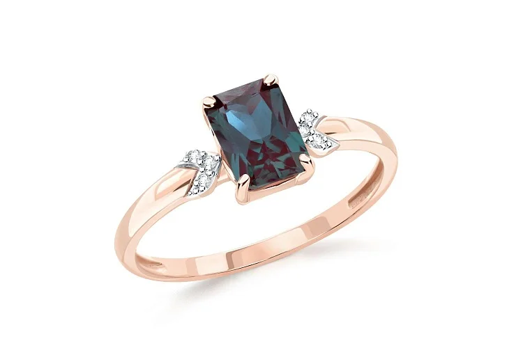 Кольцо из красного золота с александритом и 6 бриллиантами