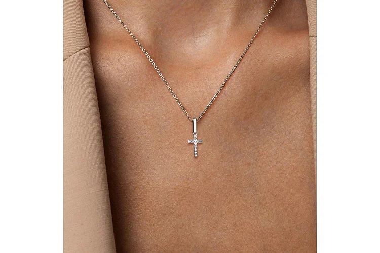 Подвеска Крест из белого золота с 12 бриллиантами