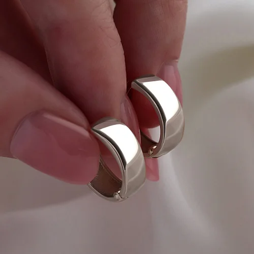 Серьги из белого золота без вставок