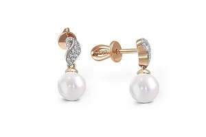 Серьги-пусеты из красного золота с 2 жемчужинами и 22 фианитами