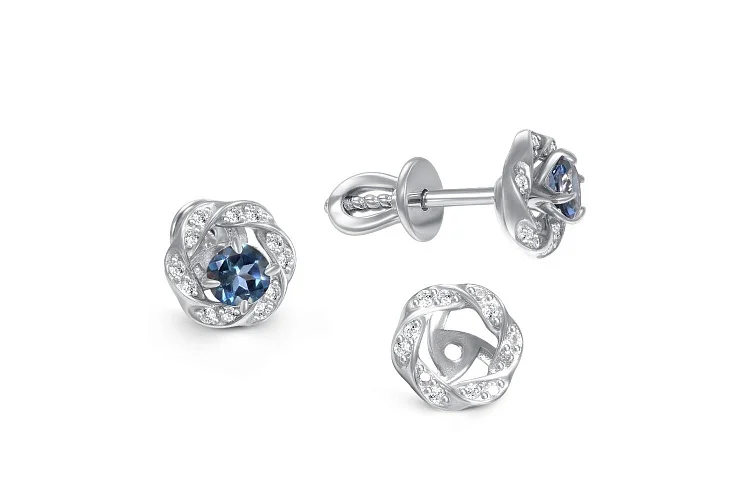 Серьги-пусеты из белого золота с 2 топазами лондон и 24 фианитами