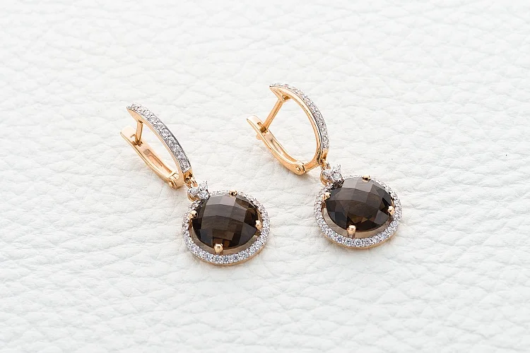 Серьги из красного золота с 2 раухтопазами и 78 фианитами