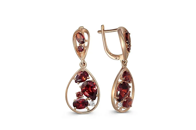 Серьги из красного золота с 14 гранатами