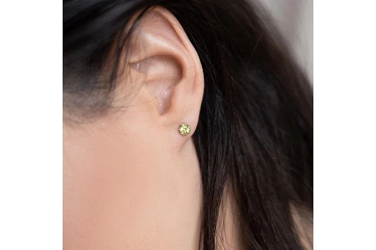 Серьги-пусеты из красного золота с 2 хризолитами