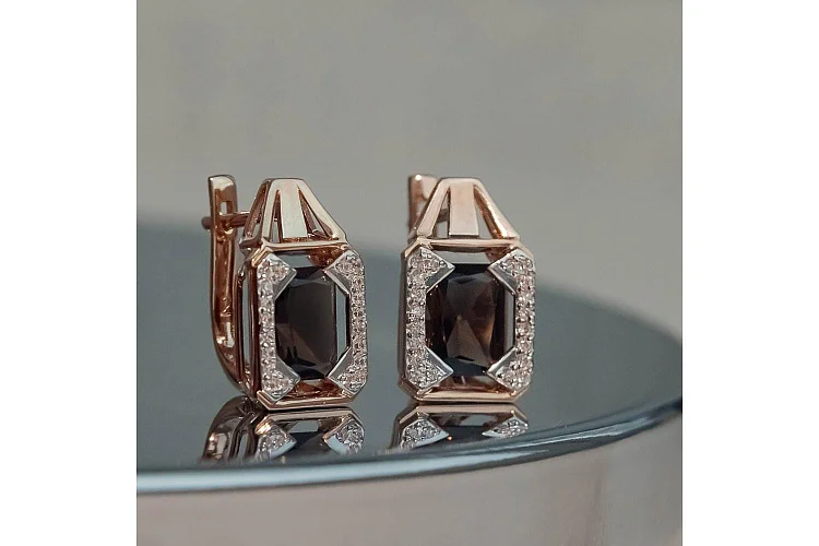 Серьги из красного золота с 2 раухтопазами и 40 фианитами