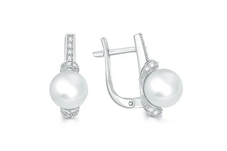 Серьги из белого золота с 2 жемчужинами и 28 фианитами