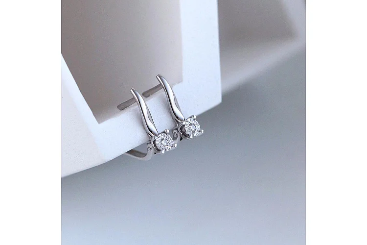 Серьги из белого золота с 2 бриллиантами