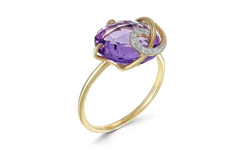 Кольцо из жёлтого золота с аметистом и 8 фианитами