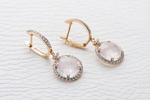 Серьги из красного золота с 2 кварцами и 78 фианитами