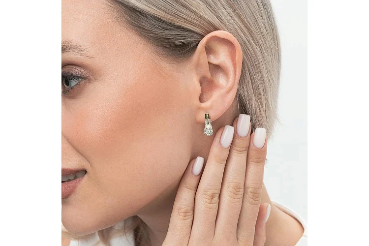 Серьги из жёлтого золота с 26 фианитами