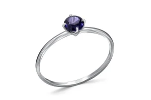 Кольцо из белого золота с корундом