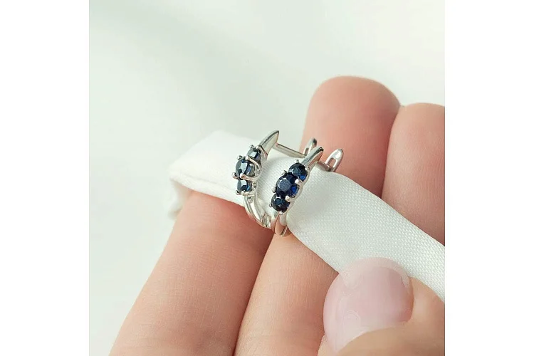 Серьги из белого золота с 6 сапфирами