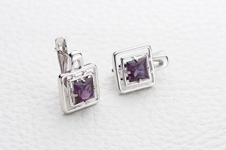 Серьги из белого золота с 2 александритами