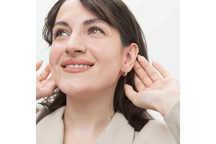 Серьги из красного золота с 34 фианитами