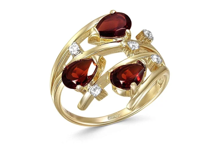 Кольцо из жёлтого золота с 3 ситаллами и 5 фианитами