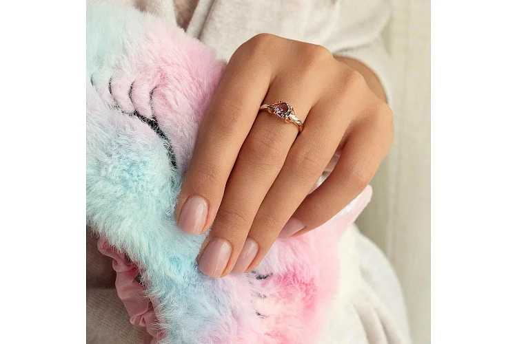 Кольцо из красного золота с ситаллом