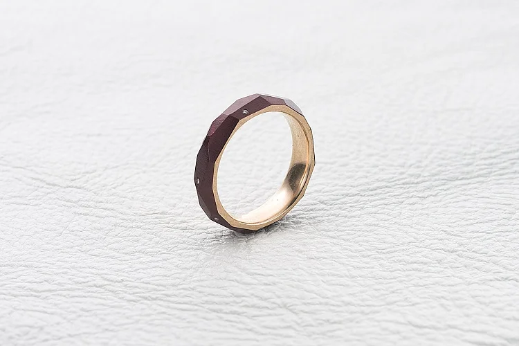 Кольцо из красного золота с 10 бриллиантами