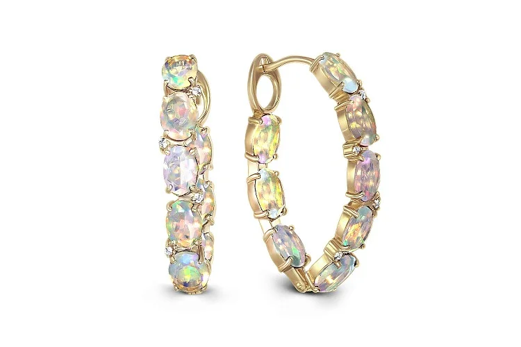 Серьги из жёлтого золота с 16 опалами и 8 фианитами