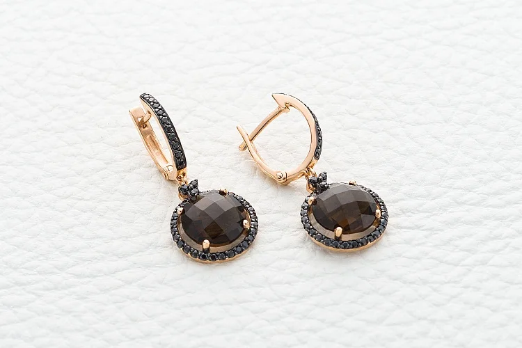 Серьги из красного золота с 2 раухтопазами и 78 фианитами